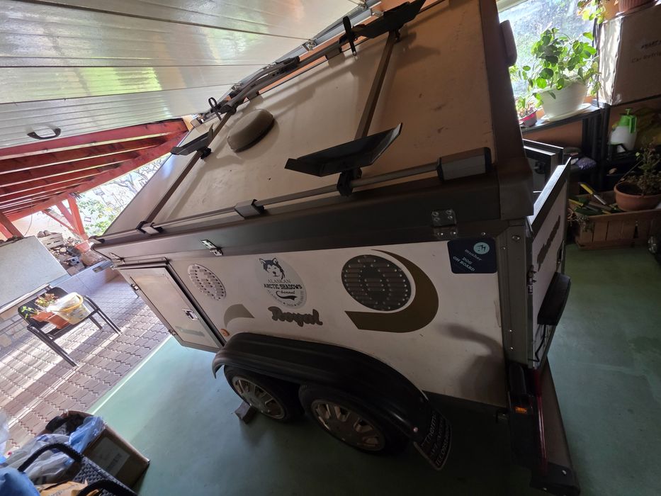 Vând remorca, transport câini, WT Metall  TH4 Royal