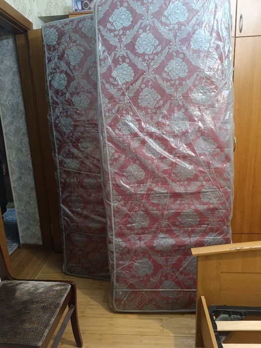 Двухспальная кровать б/у