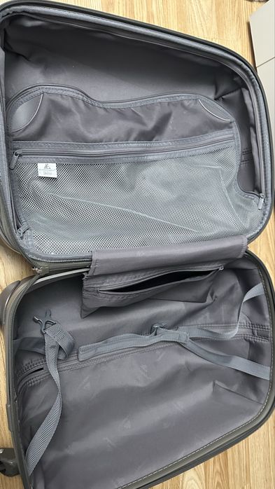 Чемодан размер S Ambassador