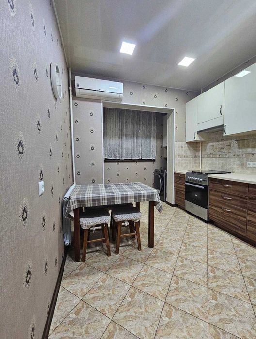 4 в 3/5/9 Дархан, Стадион Старт