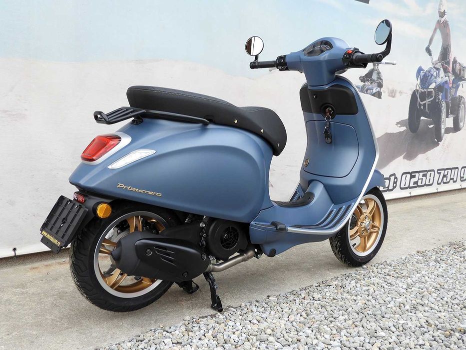 Scuter Vespa Primavera 125 Officina 8 | Rate | Leasing