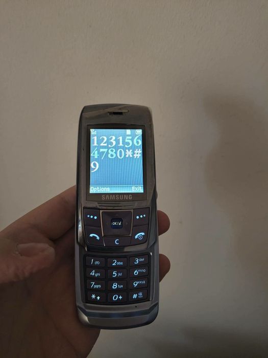 Samsung e250 + charger ( decodat,nou)