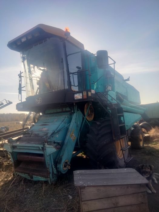 Комбайн Есил 740