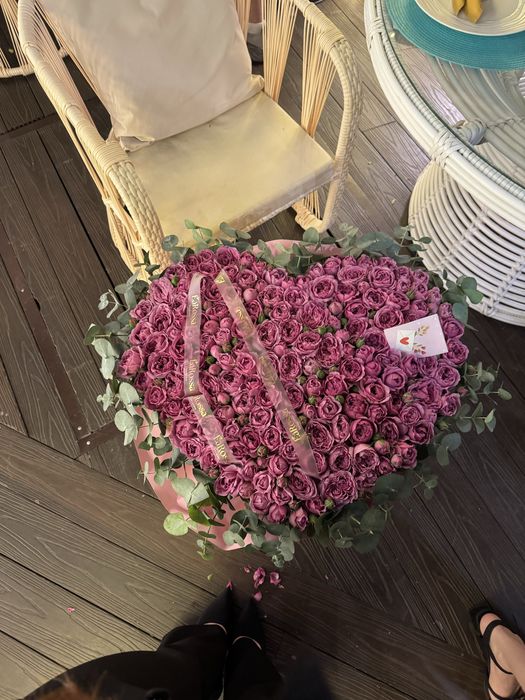 Продам цветы свежие купила за 50к отдам 25к
