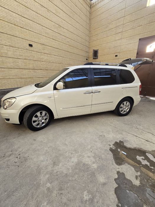 Kia carnival 2006- yil