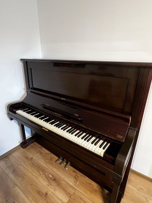 Pianină germană P. Schmitt (Wilmersdorf) – 3 pedale – stare foarte bună