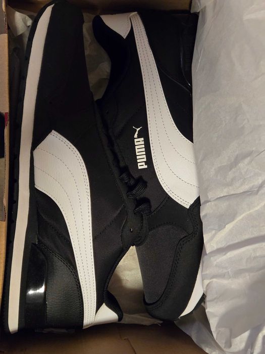 Чисто нови оригинални маратонки Puma