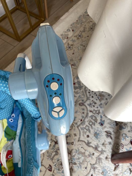 Продается шезлонг на батарейках