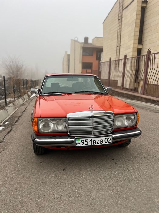 Mercedes Benz E230