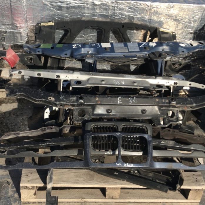 Телевизор БМВ, Мерседес, Land Rover, Mini Cooper.