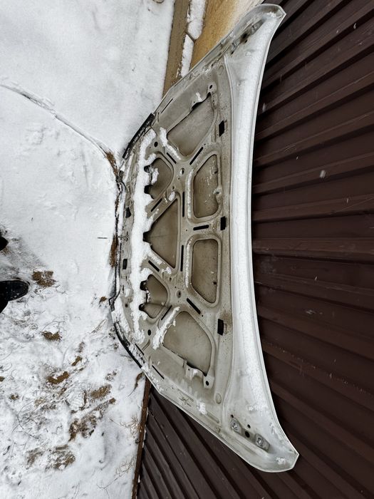 Капот на chevrolet cruze