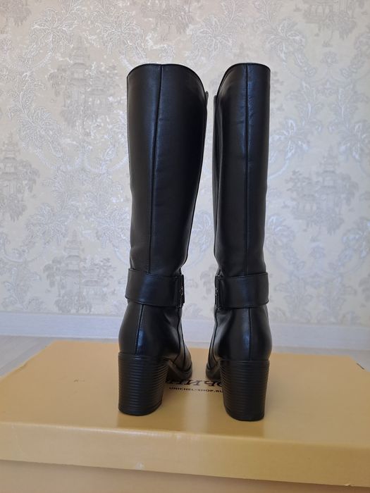 Продам осенние сапоги