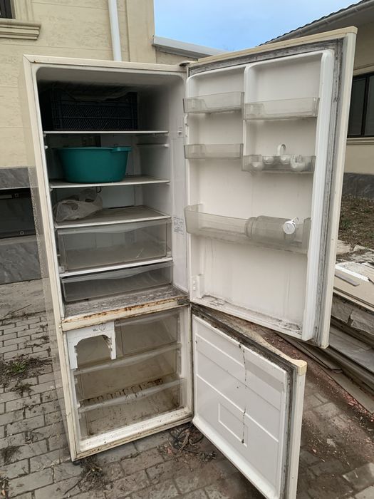 Холодильник б у рабочий срочно