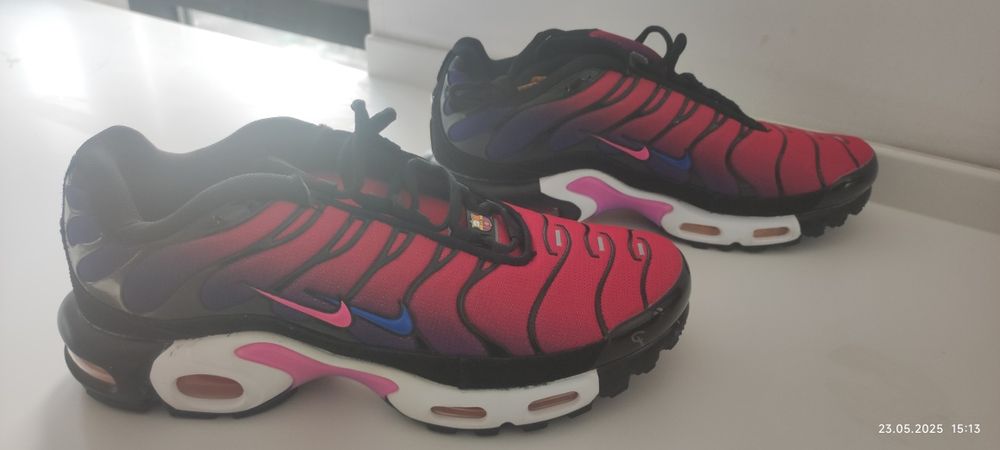 Кроссовки Nike новые