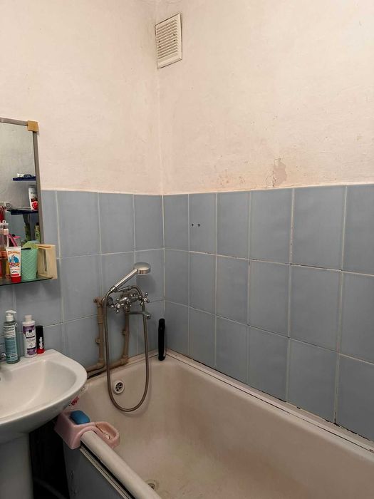 продам 2х комн кв за Достыком