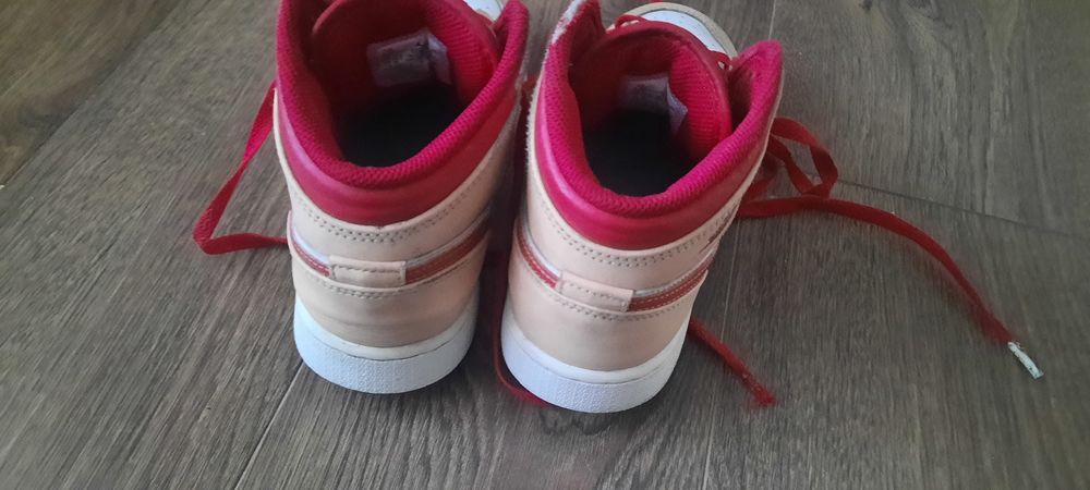 Air Jordan 1 Mid GS "Light Curry Cardinal Red"