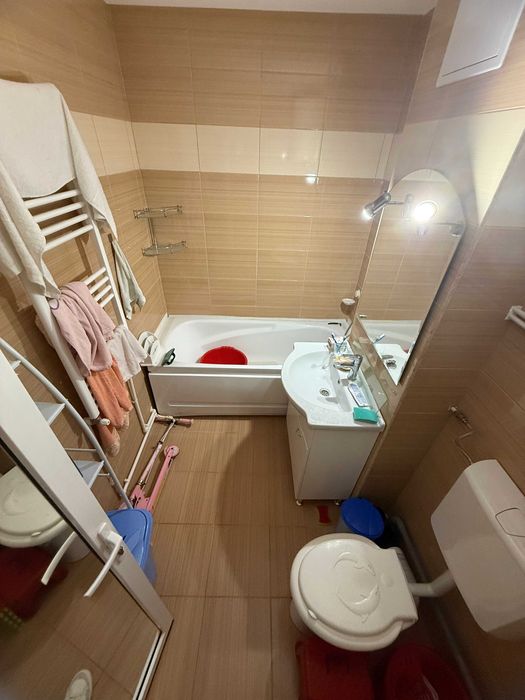 Apartament 3 camere de vânzare în Mangalia, Rozelor, 200 m de plajă