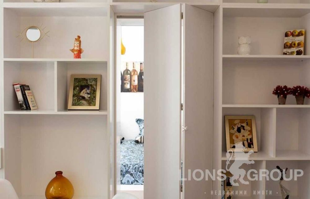 Дава се под наем Двустаен апартамент в Варна, Център - 55 кв.м за 550.8 € - Снимка #9