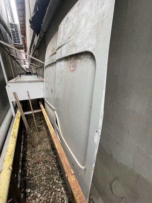 Usi spate Renault Master, 2016