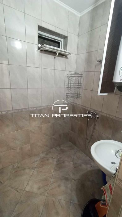 Дава се под наем Тристаен апартамент в Варна, Окръжна болница - 85 кв.м за 598.23 € - Снимка #9