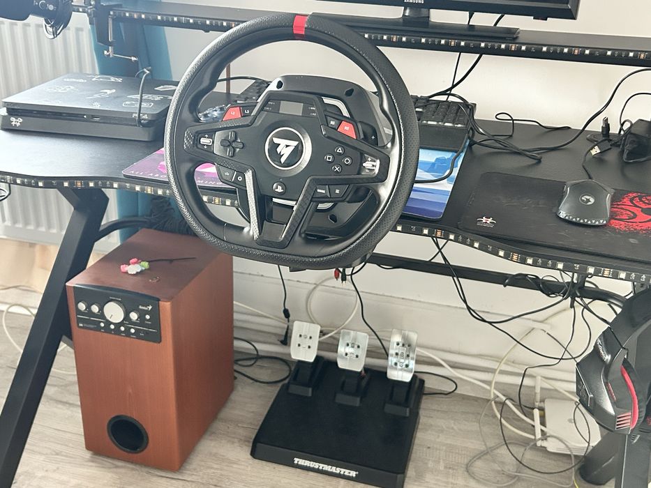 Volan gaming Thrustmaster t248R cu pedale.
