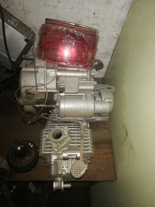 Продам мотоцикл sym 200