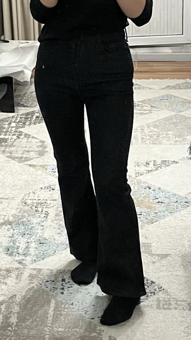 Джинсы размер s, рост девушки 158