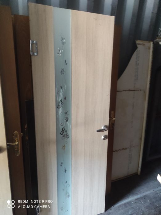 Продам двери межкомнатные 80*200