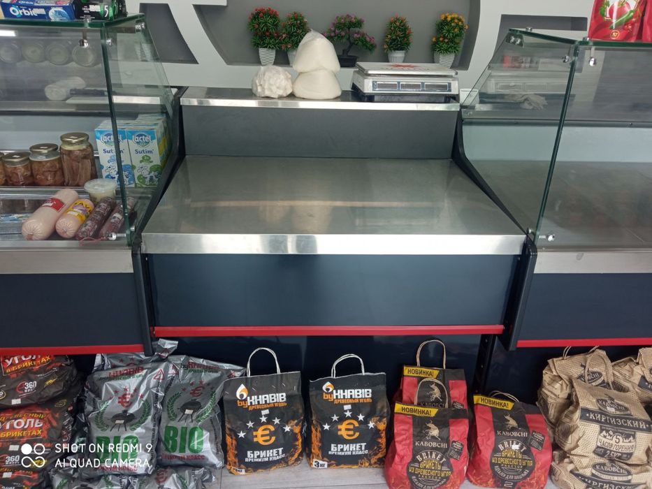 Енги халодилник ва витрина сотилади