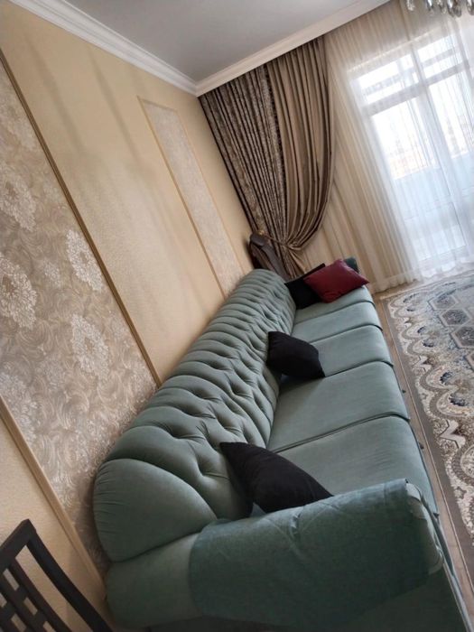 Продаю диван в новым состояние