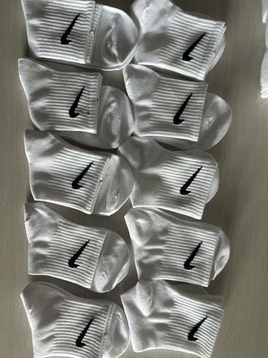 белые носки найк