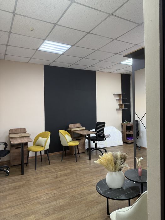 Сдам место маникюристу