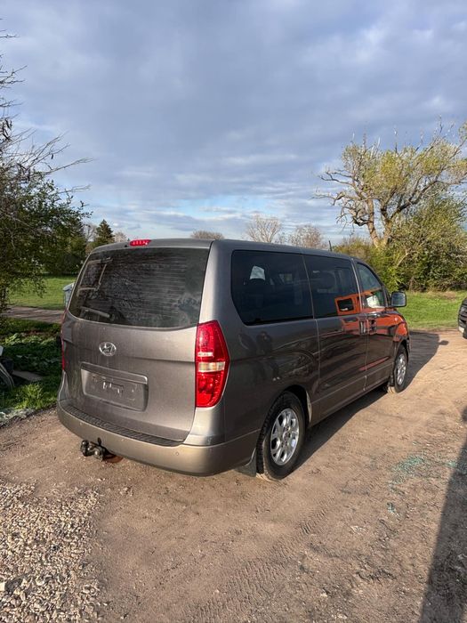 Hyundai H1 2.5CRDI 7+1