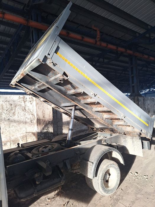 Vând benă basculabilă