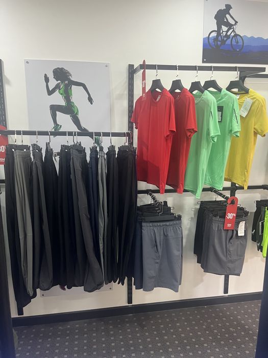 Рейлы, вешала настенные, полки