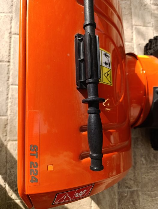 Freza de zăpadă noua Husqvarna model ST 224