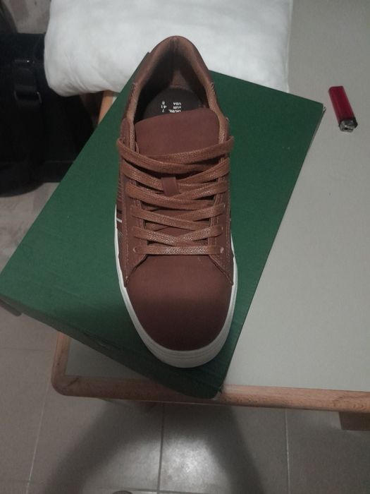 Imbracaminte și încălțăminte