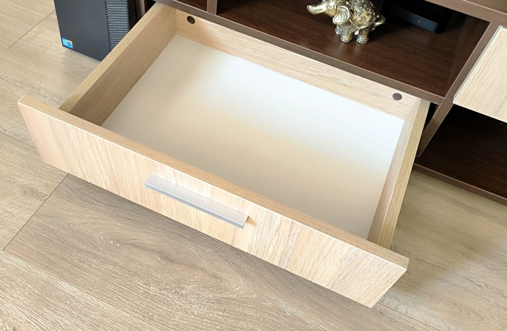 ТВ шкаф от Дизма  240/ 43/38.5