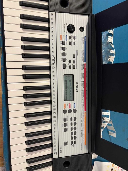Orga electronica Yamaha YPT 260