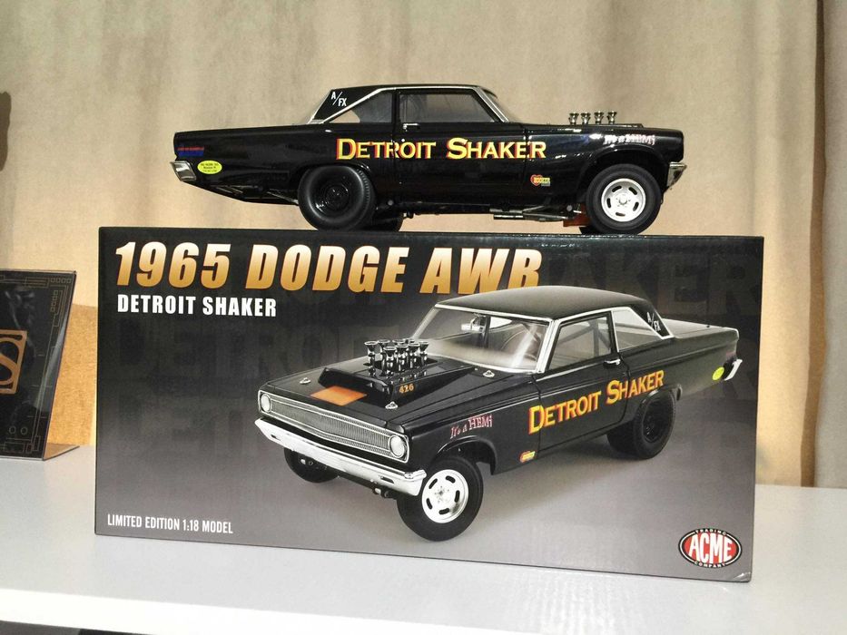 Macheta Dodge 1: 18