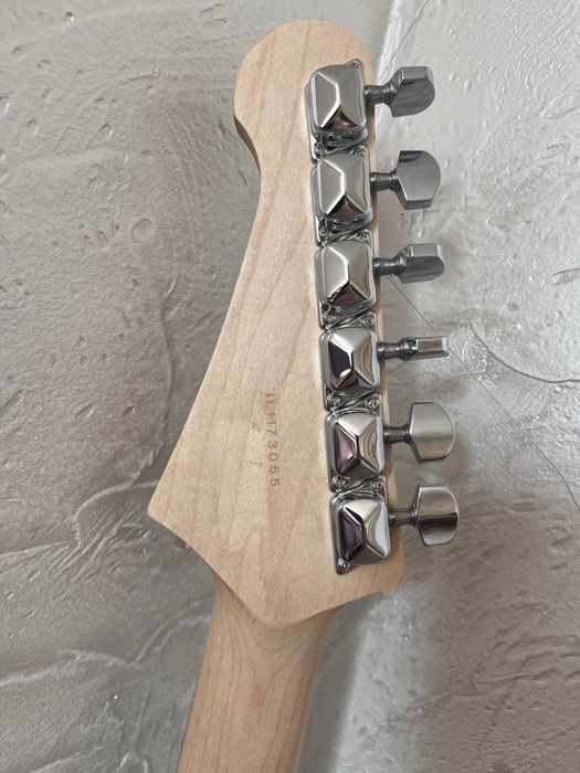 Yamaha Pacifica 012