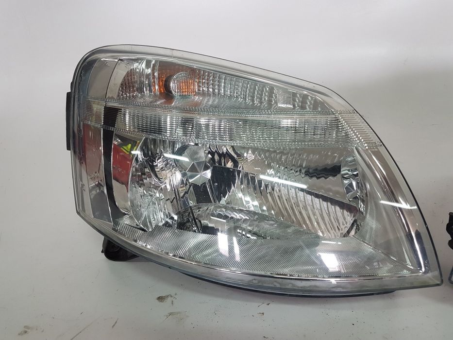 Фар Фарове стоп стопове Peugeot Partner Berlingo Expert  Citroen Jumpy