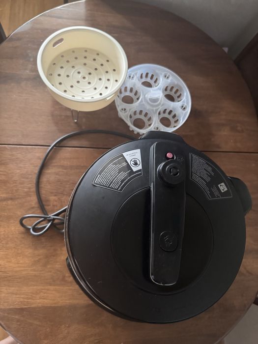 Мультиварка/скороварка redmond