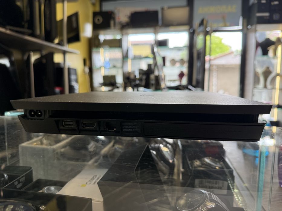 PlayStation Slim 500GB