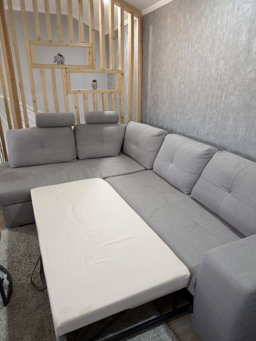Canapea extensibila iluminat led