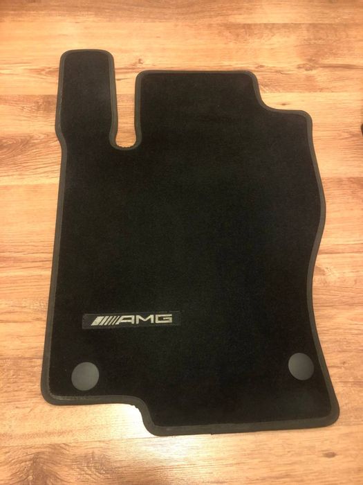 Продам новые автоковрики