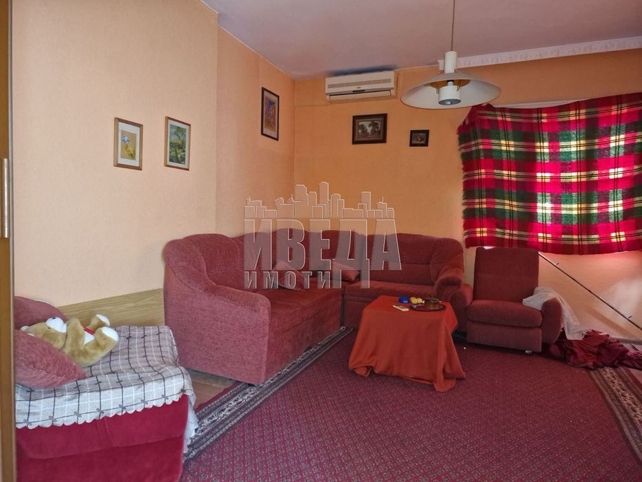 Продава се Етаж от къща в Варна, Окръжна болница - 162 кв.м за 1717 €/кв.м - Снимка #2