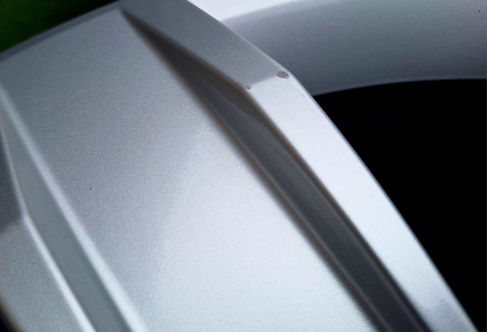 Продавам 4бр оригинални 17-ки джанти за Фолксваген Тигуан, Пасат, Голф