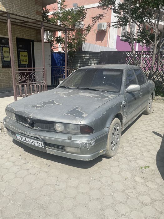 Продаю митсубиси сигма 1992