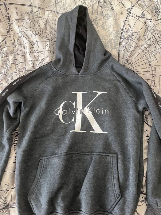 Суичър Calvin Klein